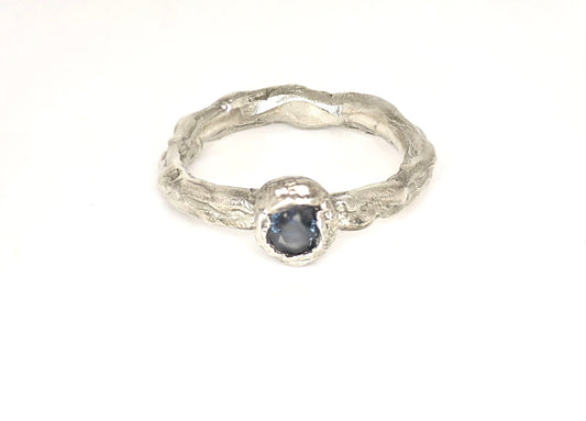 Green/blue sapphire silver ring 0.30 cts. Skiddaw Mountain, Lake District.